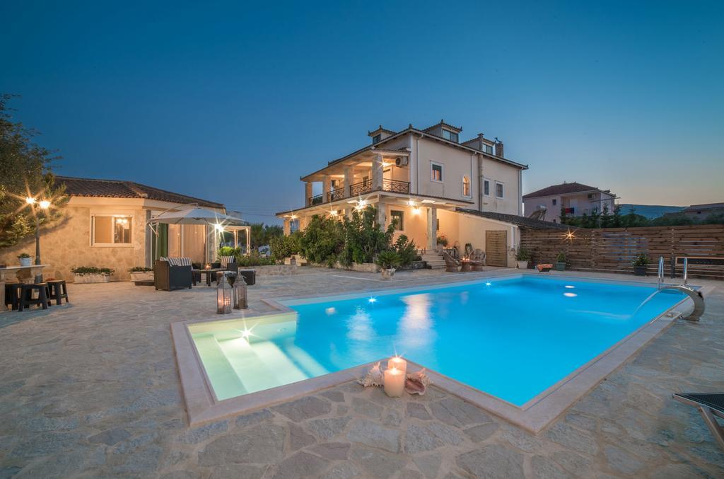 Eleni'S Family Villa Laganas Exterior photo